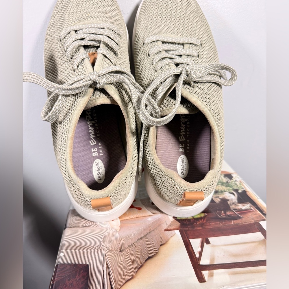 Dr. Scholl's Light Taupe Size 9.5W Women's Sneakers - Picture 11 of 15